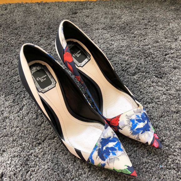 Christian Dior Multicolor Stripe & Floral Pumps - Picture 2 of 6